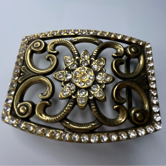 Western Rhinestone Sun Flower Brass buckle - Picture 3 of 4